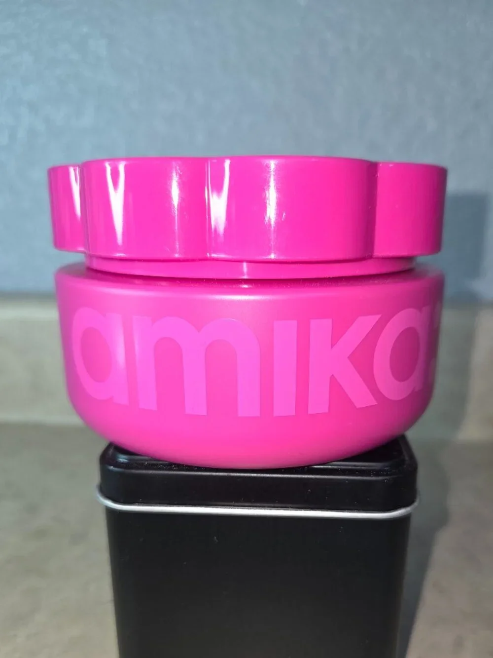 amika aura Big Embrace smoothing whipped body butter 8.5 oz | 250 mL full size - Picture 2 of 5